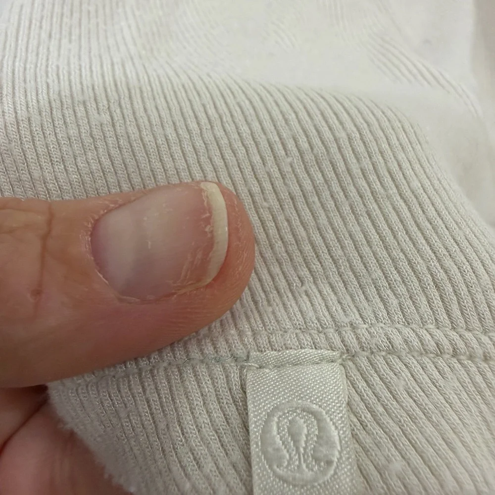 lululemon athletica Women’s Beige Long Sleeve Tee